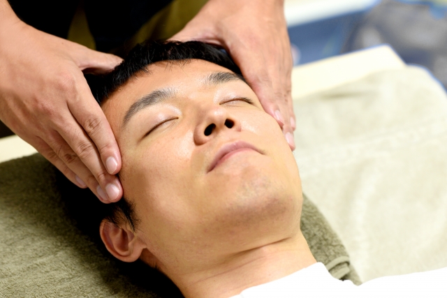 目にいいツボを押す!血流を良くして疲労回復