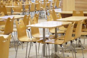 繁忙期は避けて、閑散期を狙う