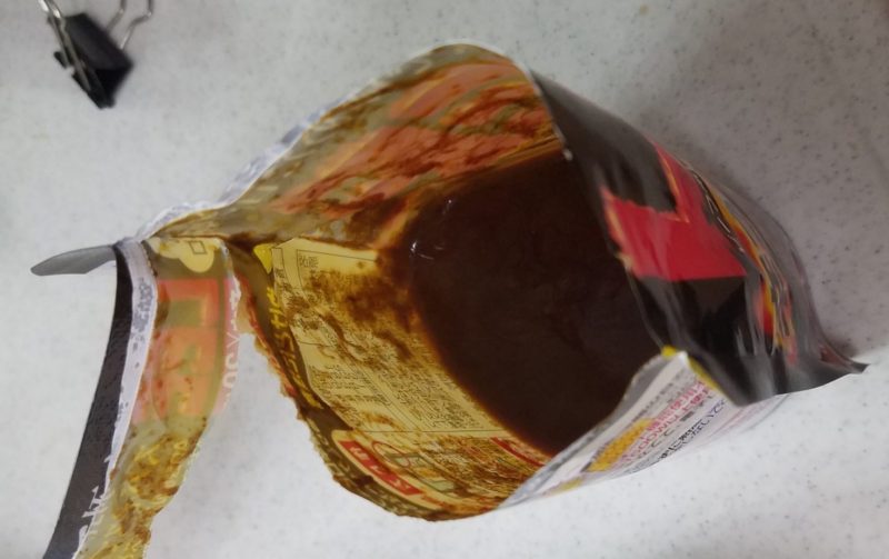 中身をチェックすると外側がスケスケ状態です。マジックミラーというやつでしょうか？違いますね。