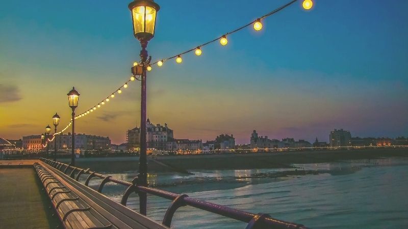 社会人が教習所に通うとしたらいつ通えばいいの？夜間と休日がメイン