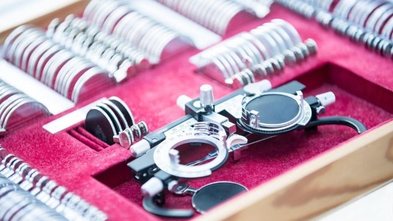 自動車免許に必要な視力は？両目で0.7以上必要