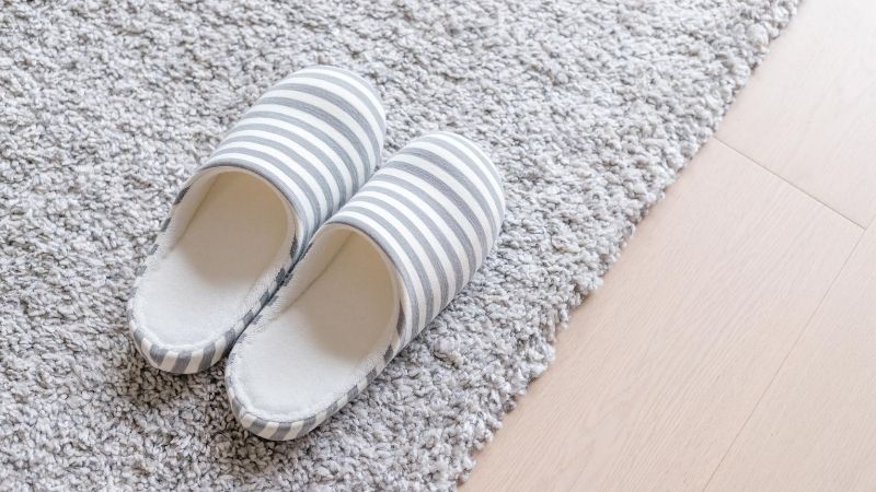 宿泊施設で役立つスリッパやサンダル