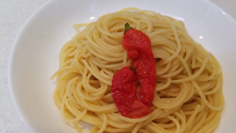 世界4位の唐辛子は辛いのか?ジョロキア・ペペロンチーノを実食レビュー!