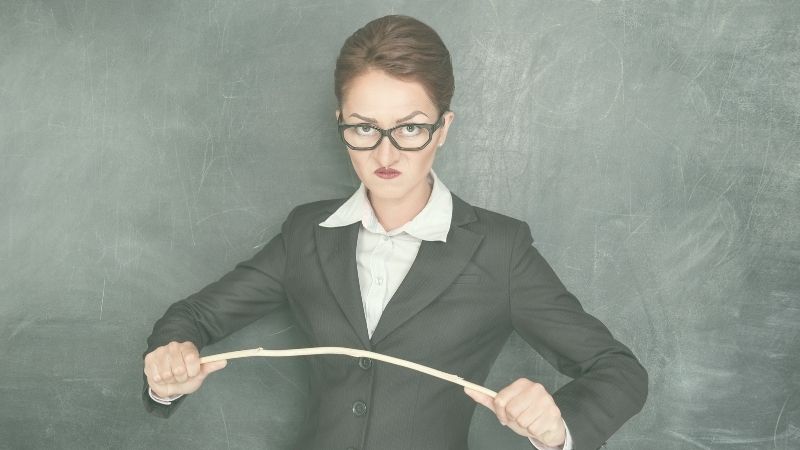 教官に怒られることが怖い